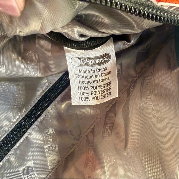 LeSportsac Zip Belt Bag NWOT Unisex Multi-Colored Stripe Fanny Pack Crossbody - Picture 9 of 9